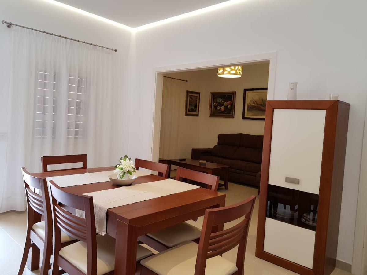 הוילה לאס פאלמס דה גראן קנאריה Fantastica Vivienda Familiar Con Jacuzzi Y Sauna מראה חיצוני תמונה